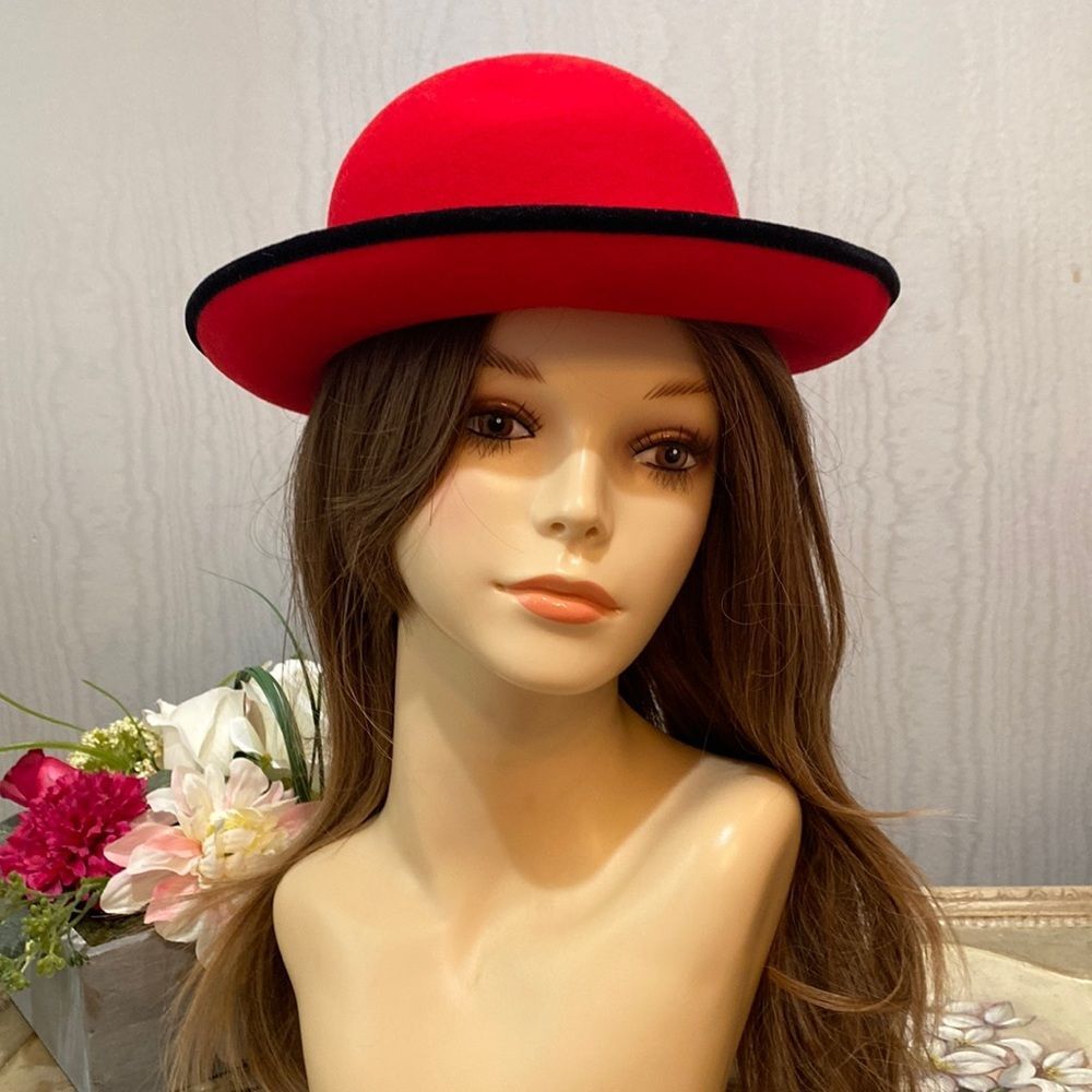 Vintage Street Smart by Betmar 100% Wool Red with Black Rim Christmas Valentines